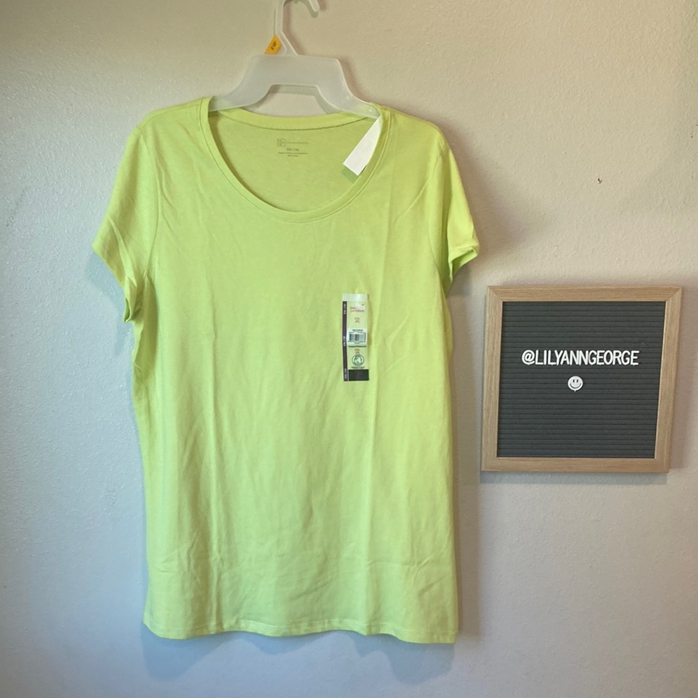NWT No Boundaries Tee